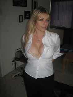 horny older single women near Elgin